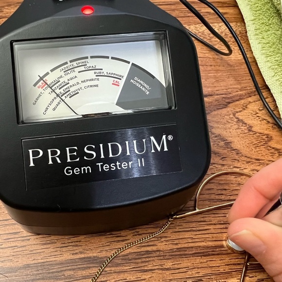 Gold Tone Geometric V Open Circle Long Chain Necklace - Picture 9 of 9